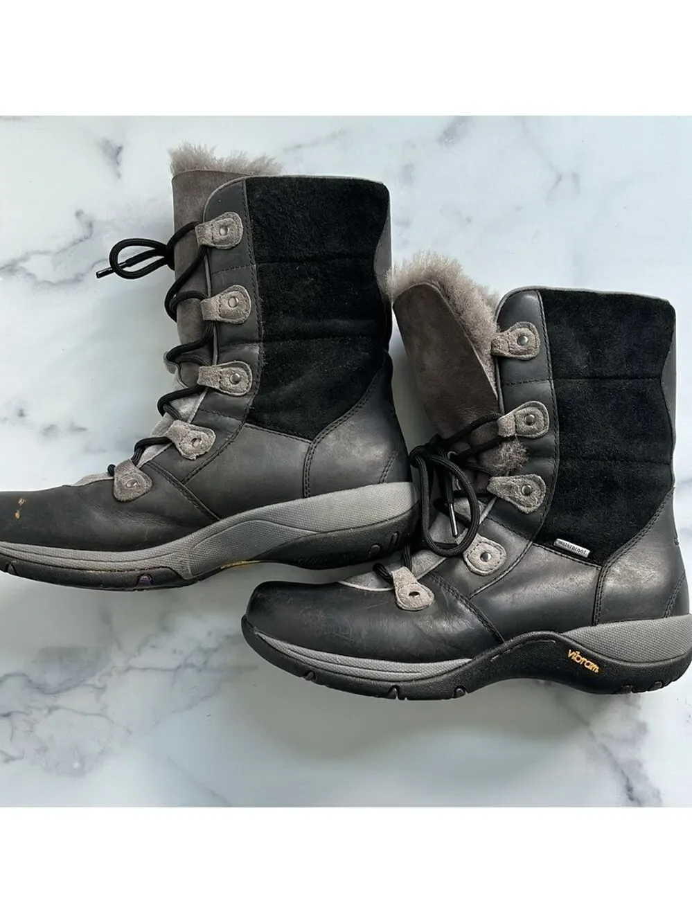 Dansko Camryn Black Nubuck Winter Lace Up Boot w/ Real Fur Lining Size 36